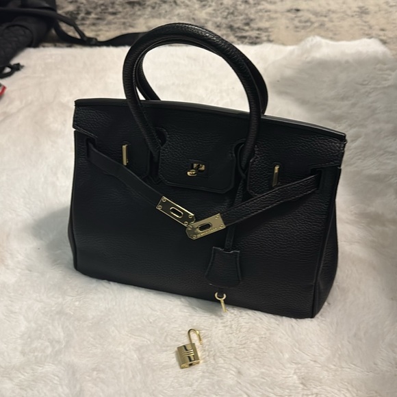 Black leather purse - Picture 2 of 10